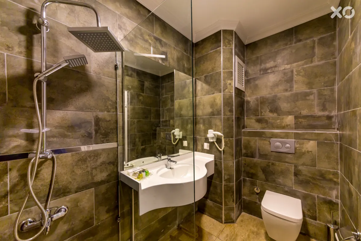 Aryes Deluxe Hotel
