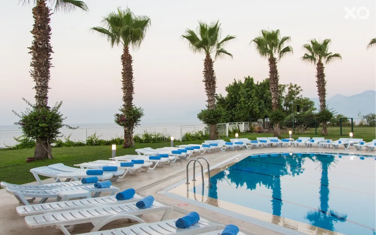 Falcon Club Hotel