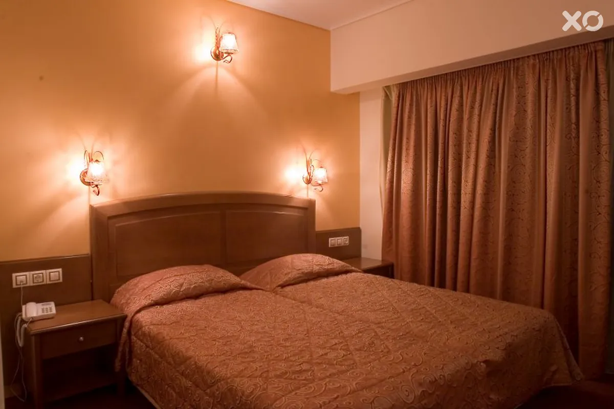 Crystal City Hotel