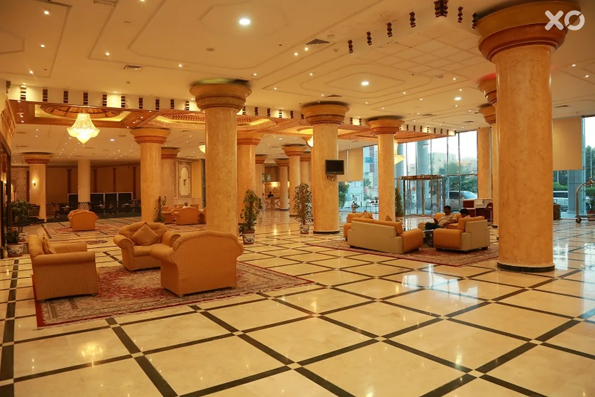 Crown Palace Hotel
