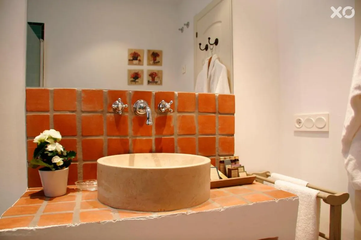 B Bou Cortijo Bravo Hotel