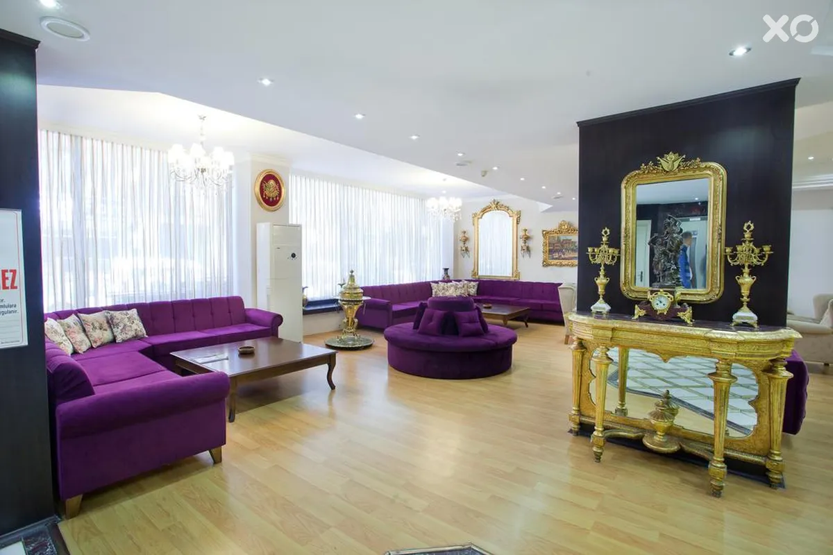 Grand Ant Hotel