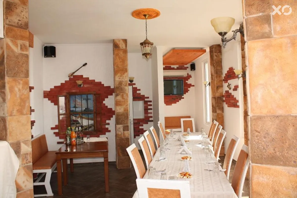 Paros