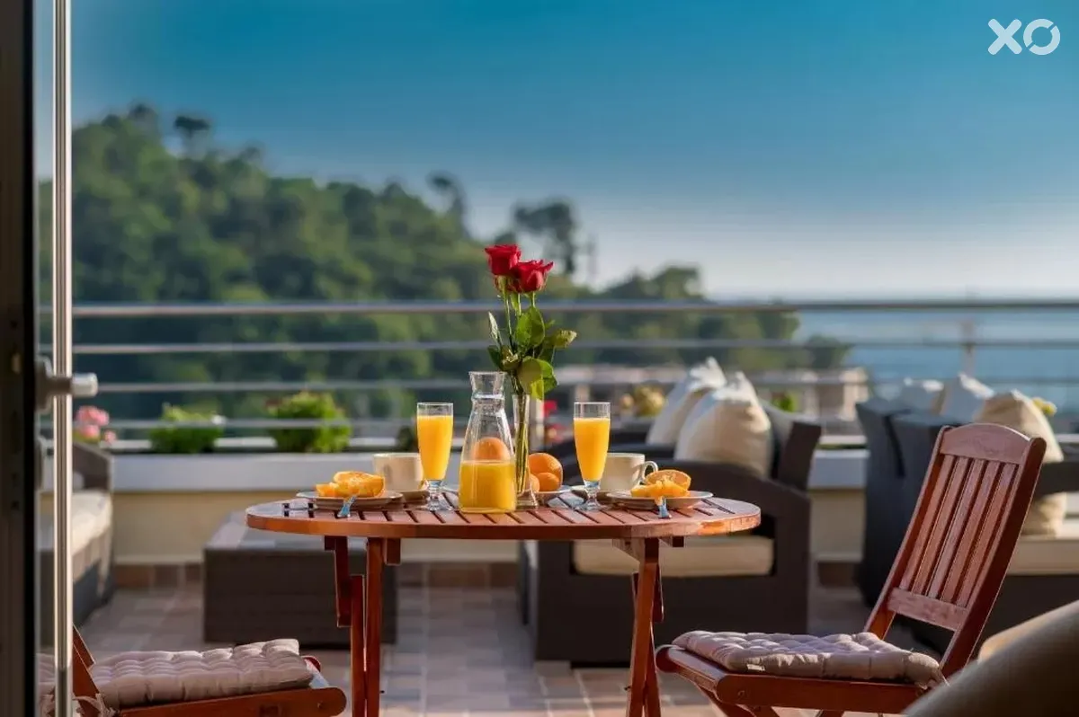 WGrand Hotel