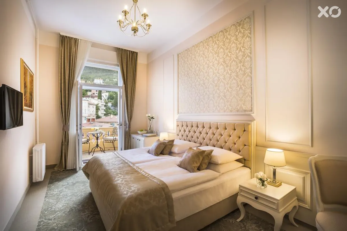 Palace Bellevue Hotel