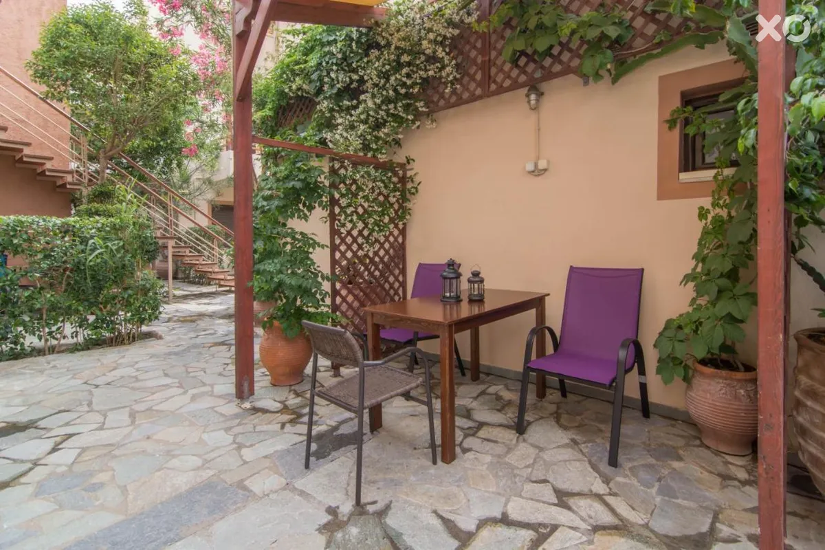 Lito Apartments