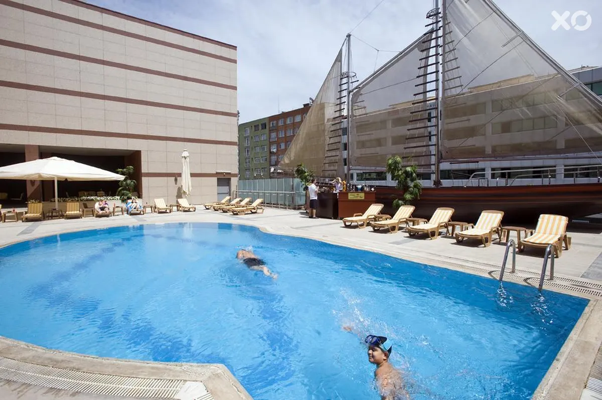 Grand Cevahir Hotel