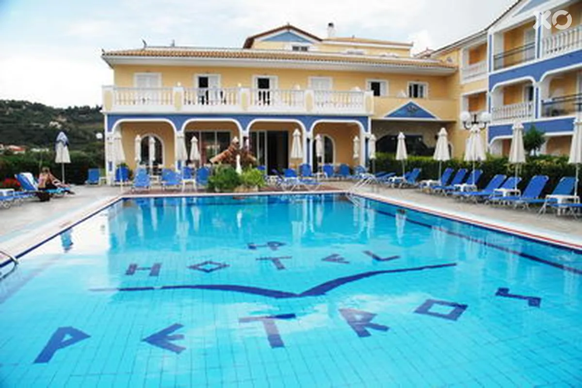 Petros Hotel