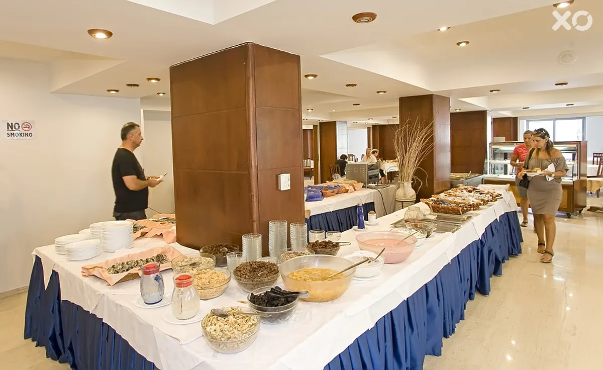 Manousos City Hotel