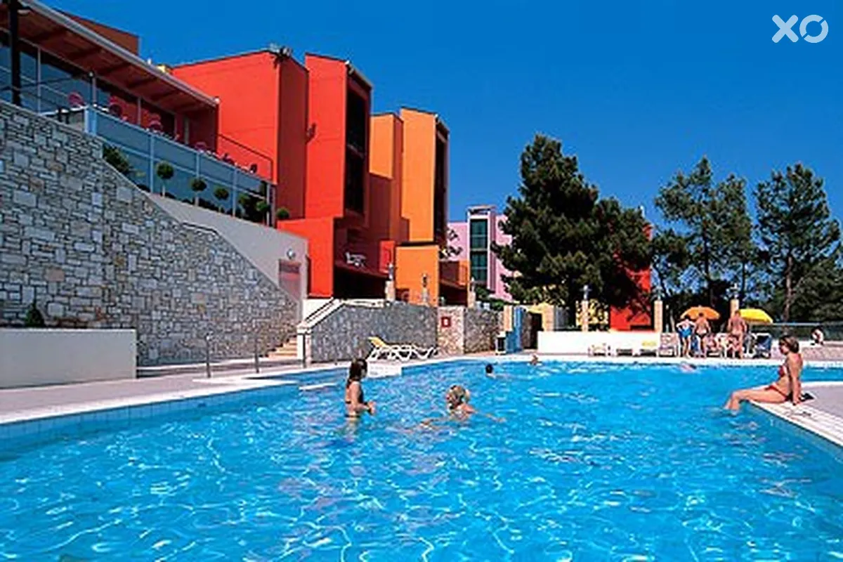 Albona Hotel & Residence