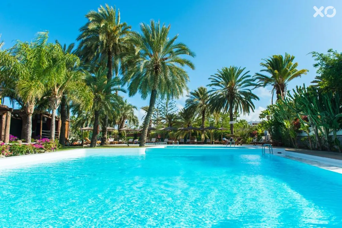 HL Miraflor Suites Hotel