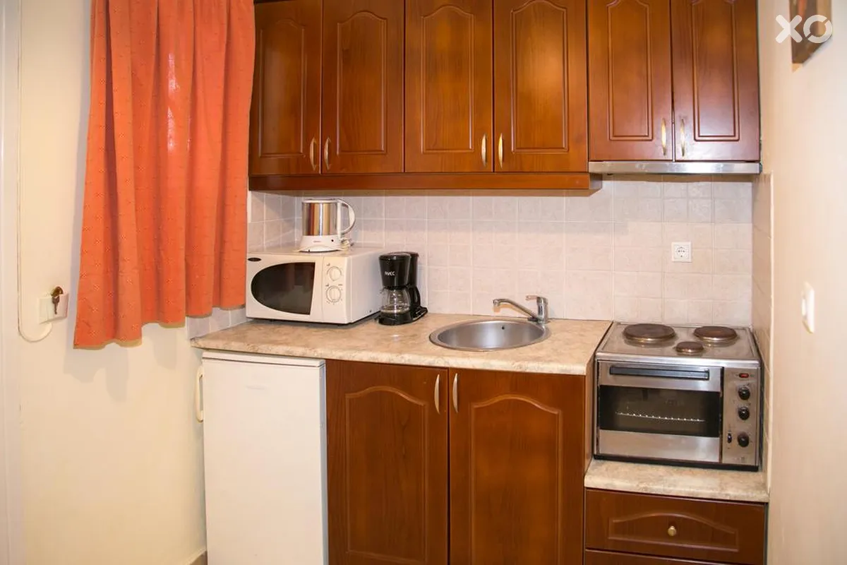 Kouros Apartments & Studios