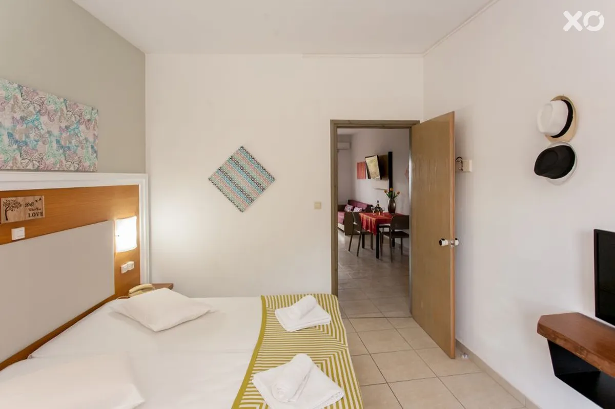 Sea Side Hotel