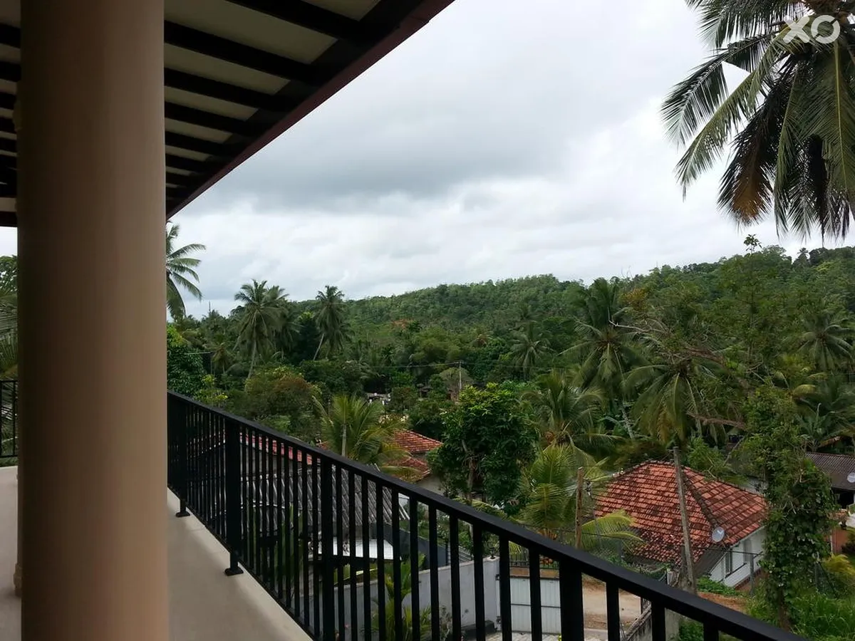 Coral Palm Villa & Apartment