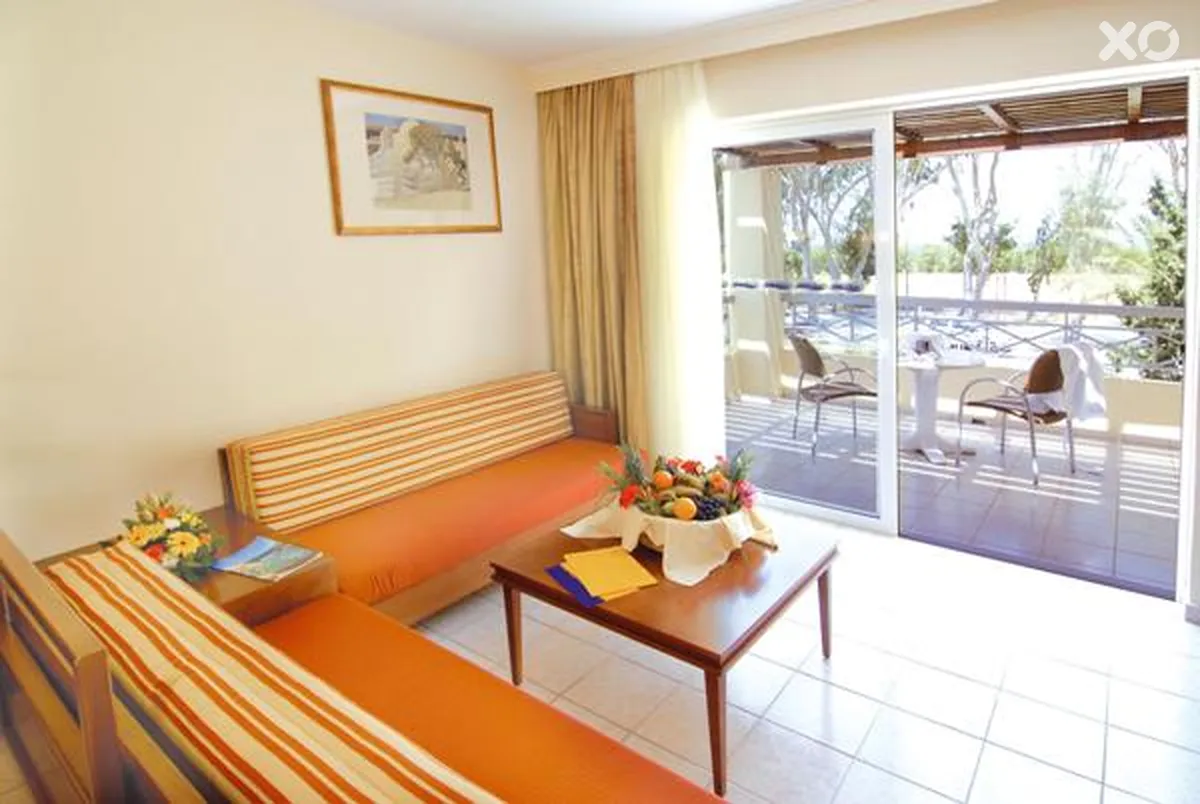 Kipriotis Maris Suites