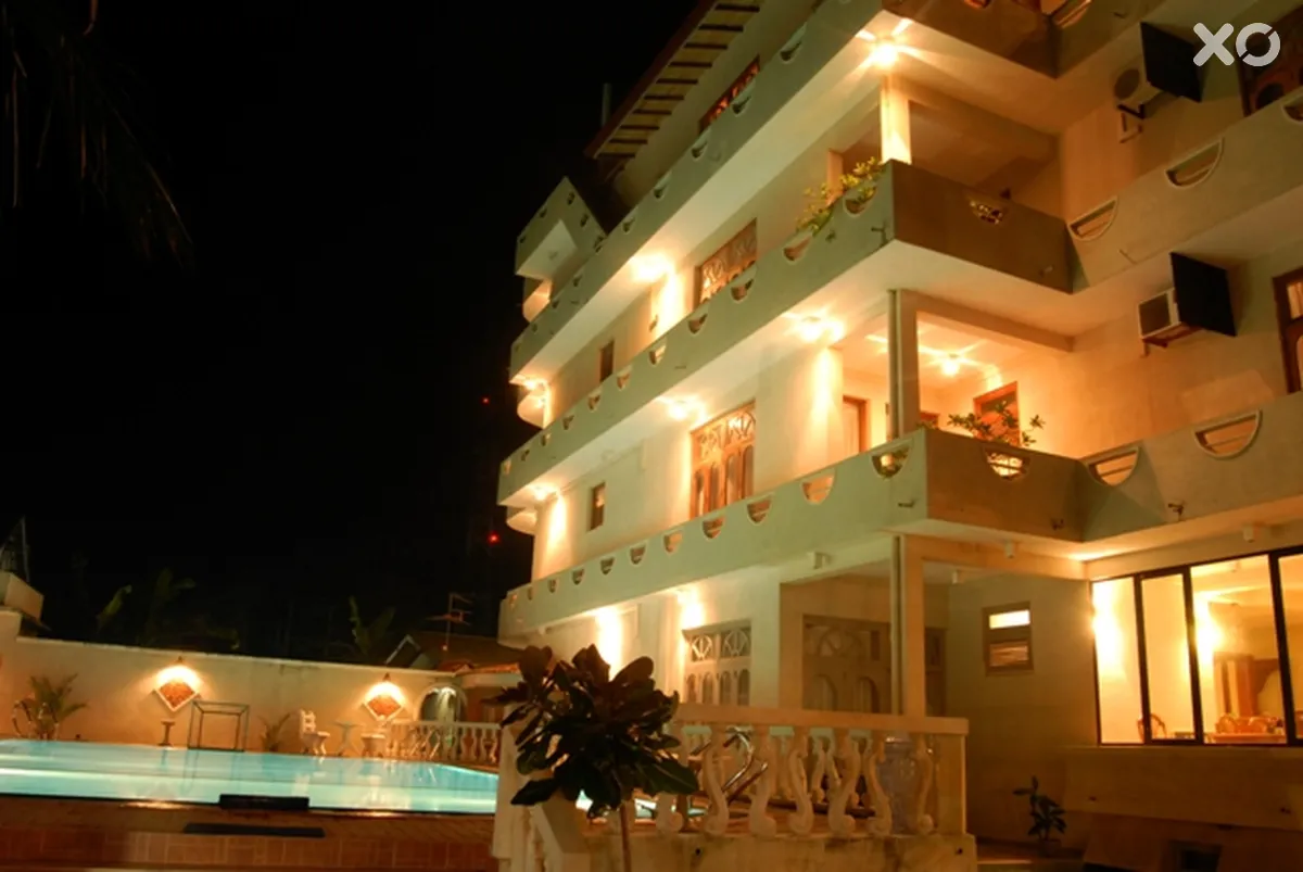 Oasey Beach Hotel