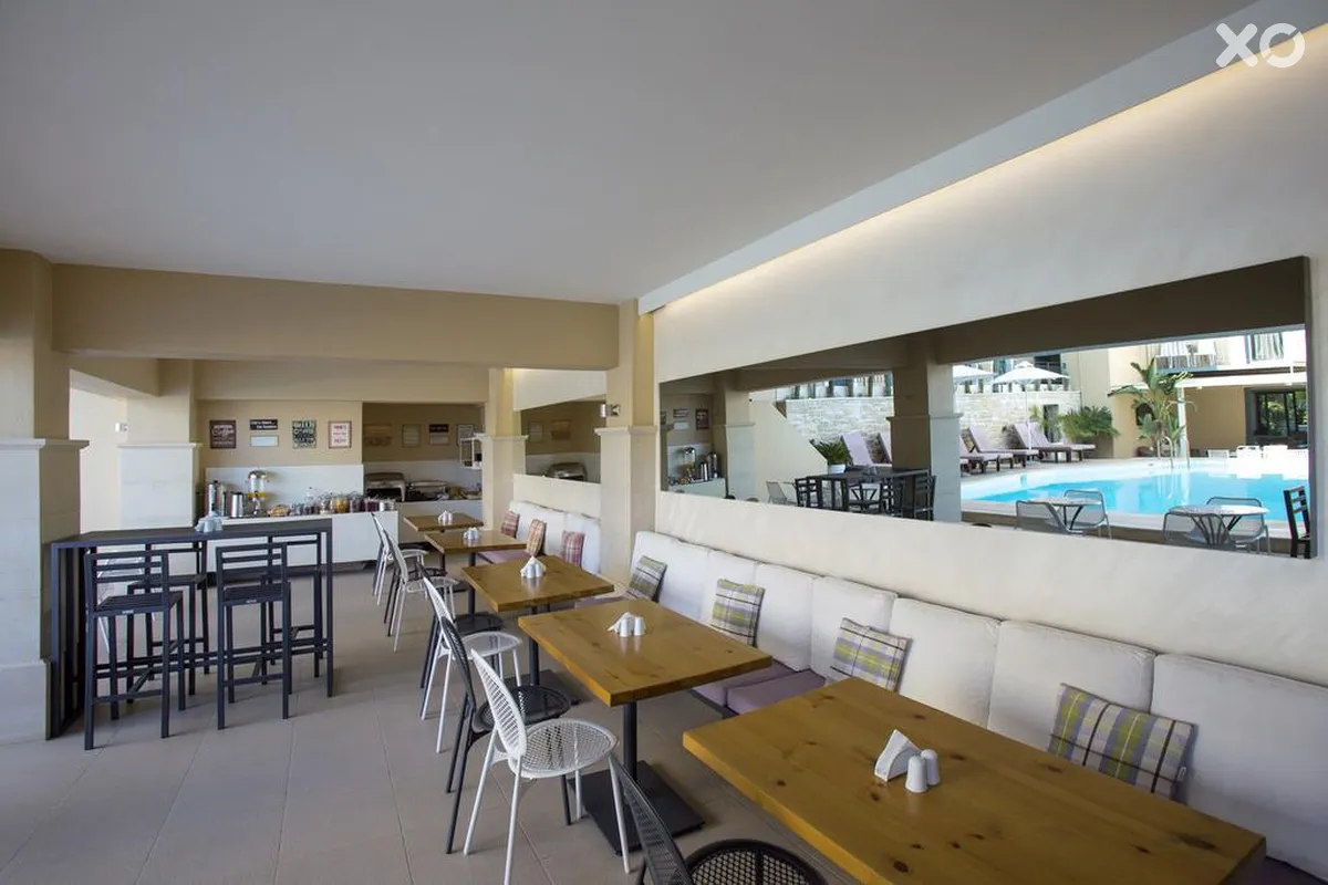 La Stella Apartments & Suites