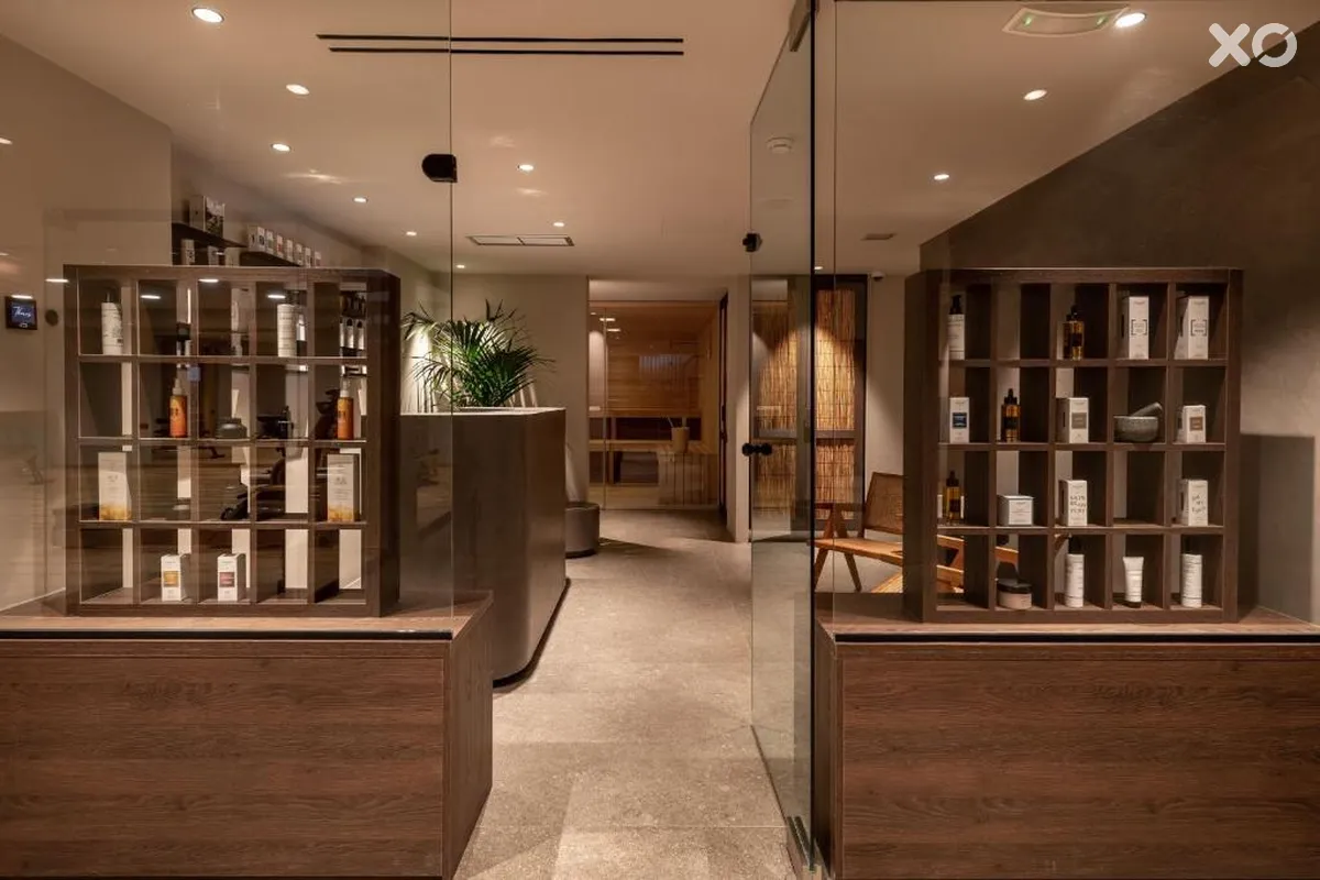 Theros All Suite Hotel