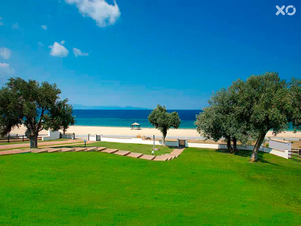 Avaton Luxury Villas Resort