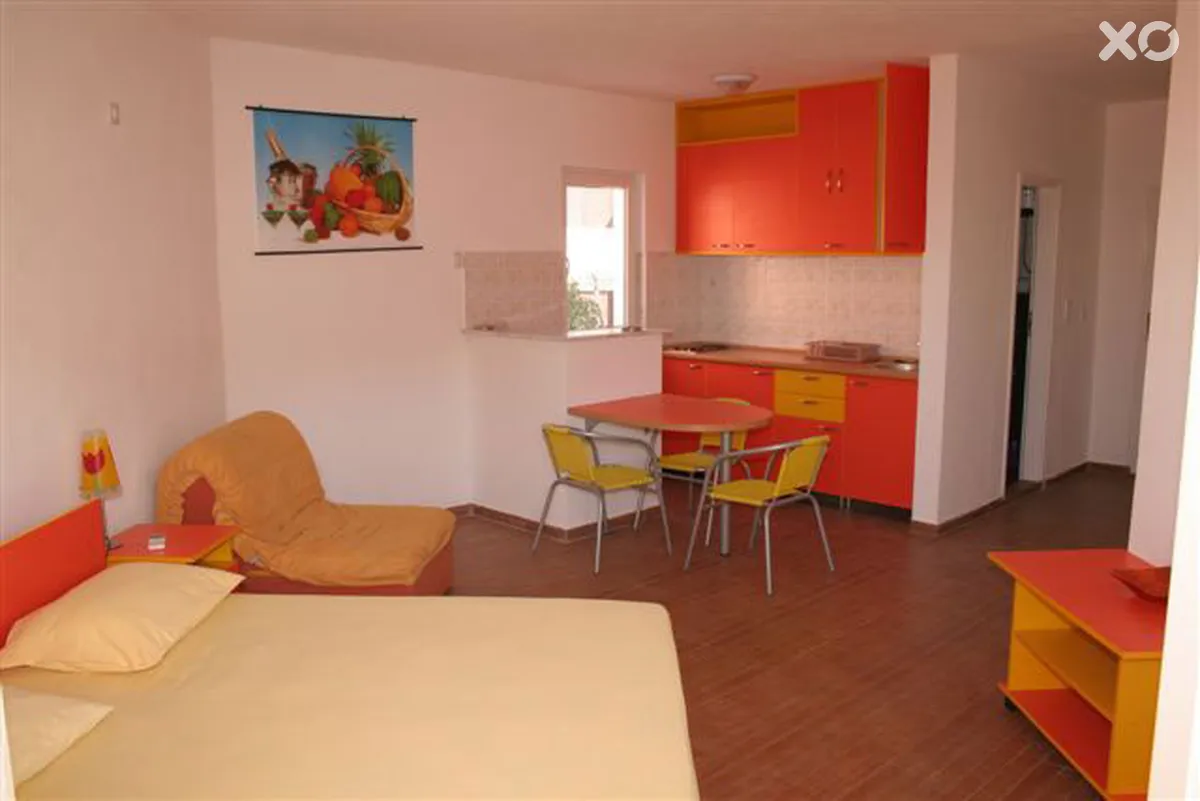 Medin Orange Apartments