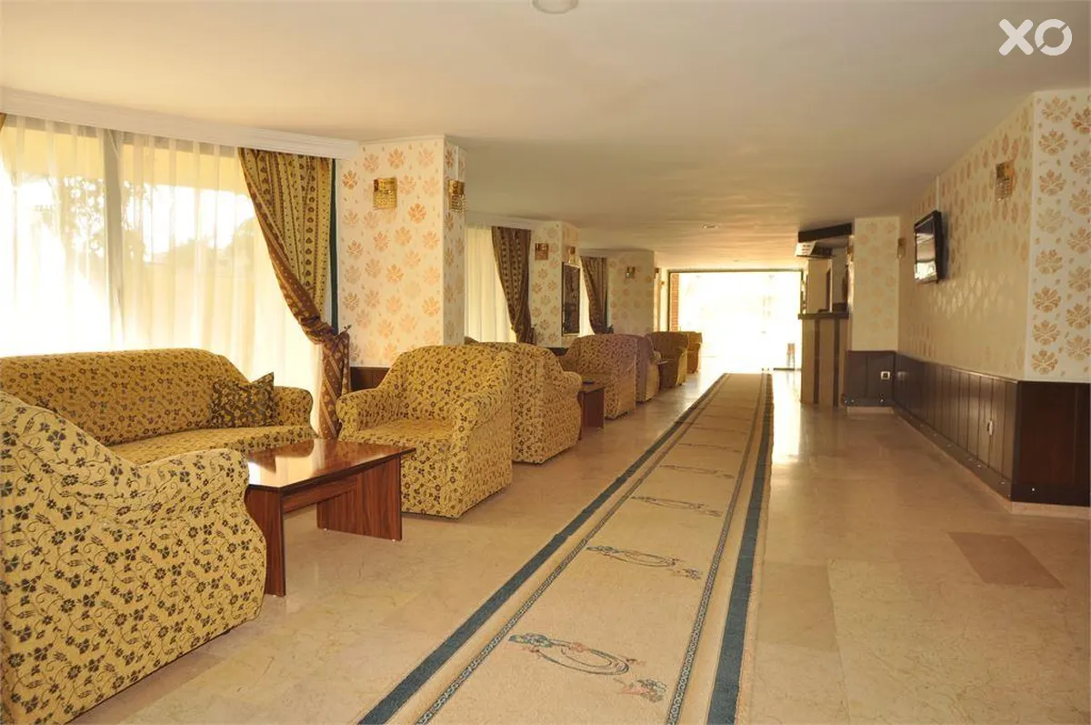 Gold Twins Family Beach Hotel