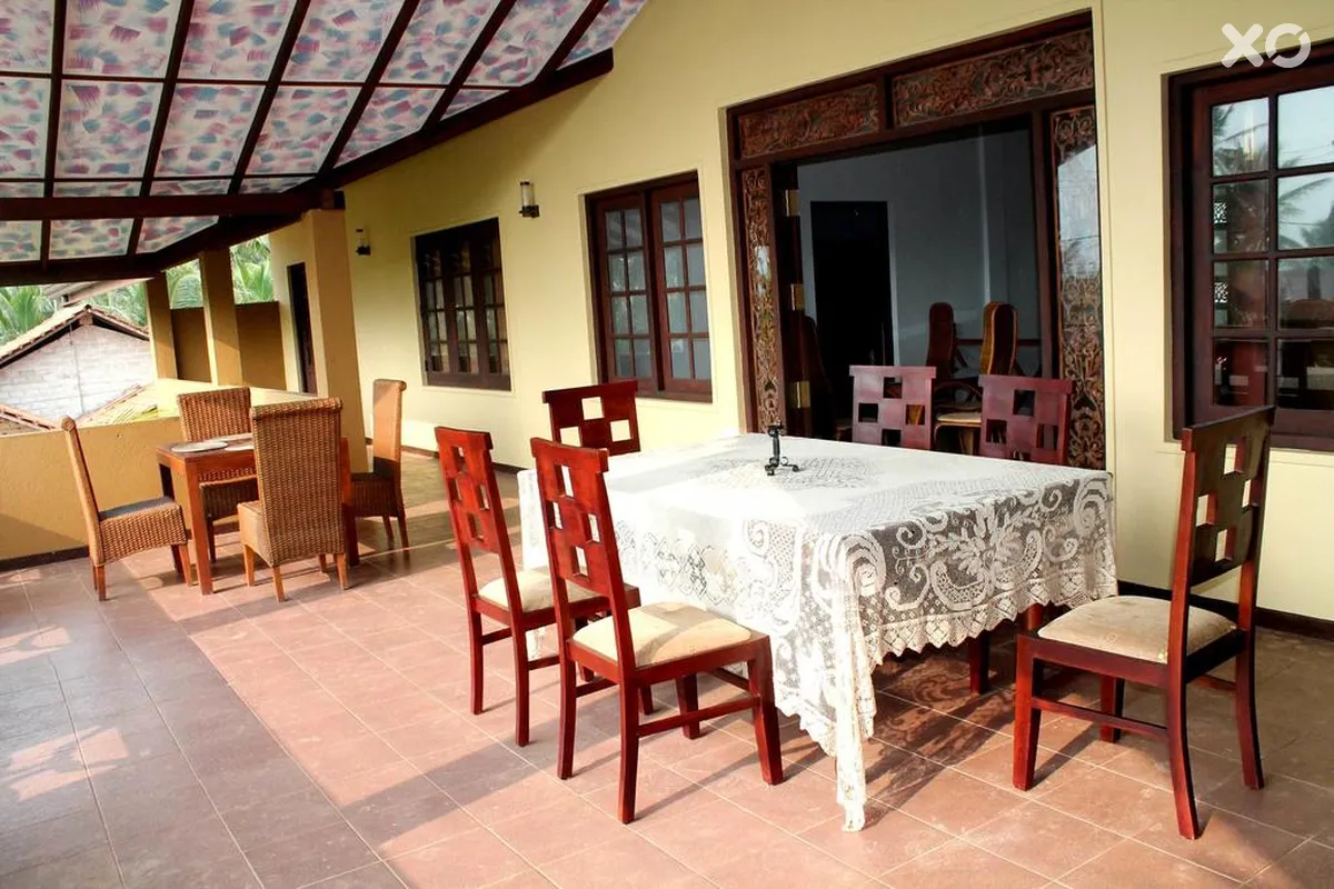 Solomon Beach Hotel