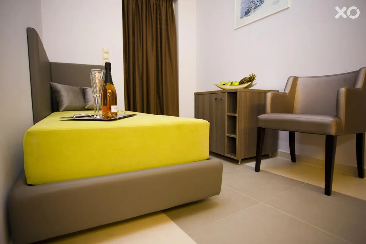 Astron Hotel