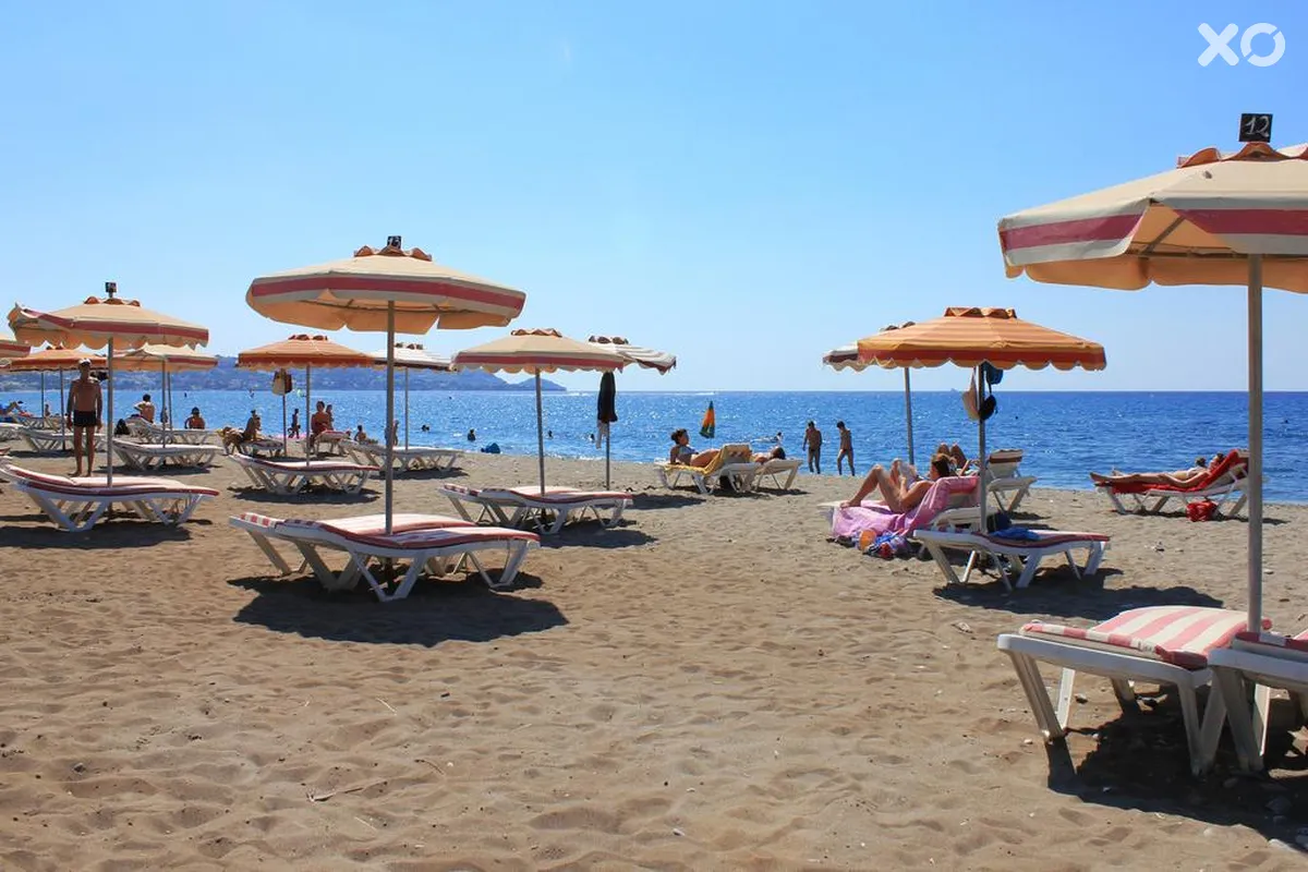 Kamari Beach Hotel
