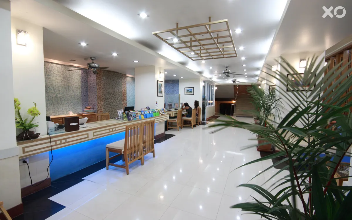 First Residence Hotel