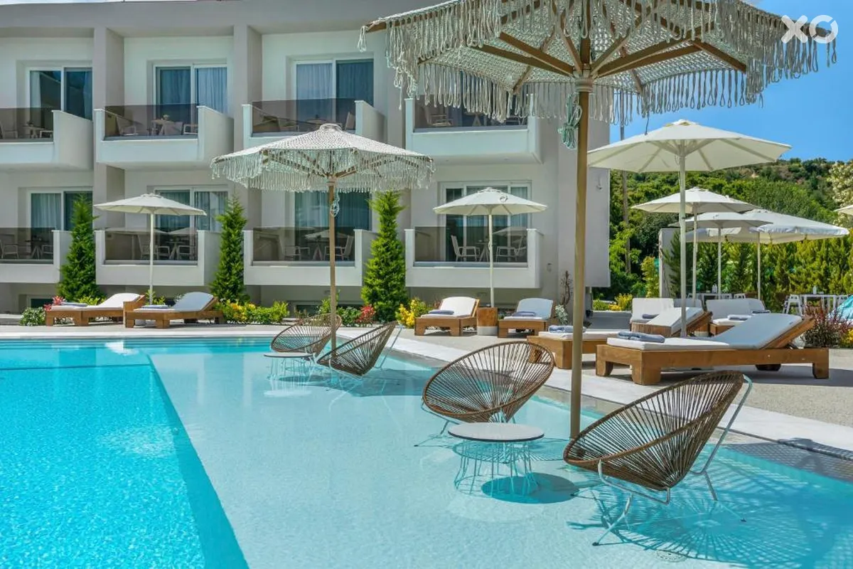 Mirablue Luxury Residences