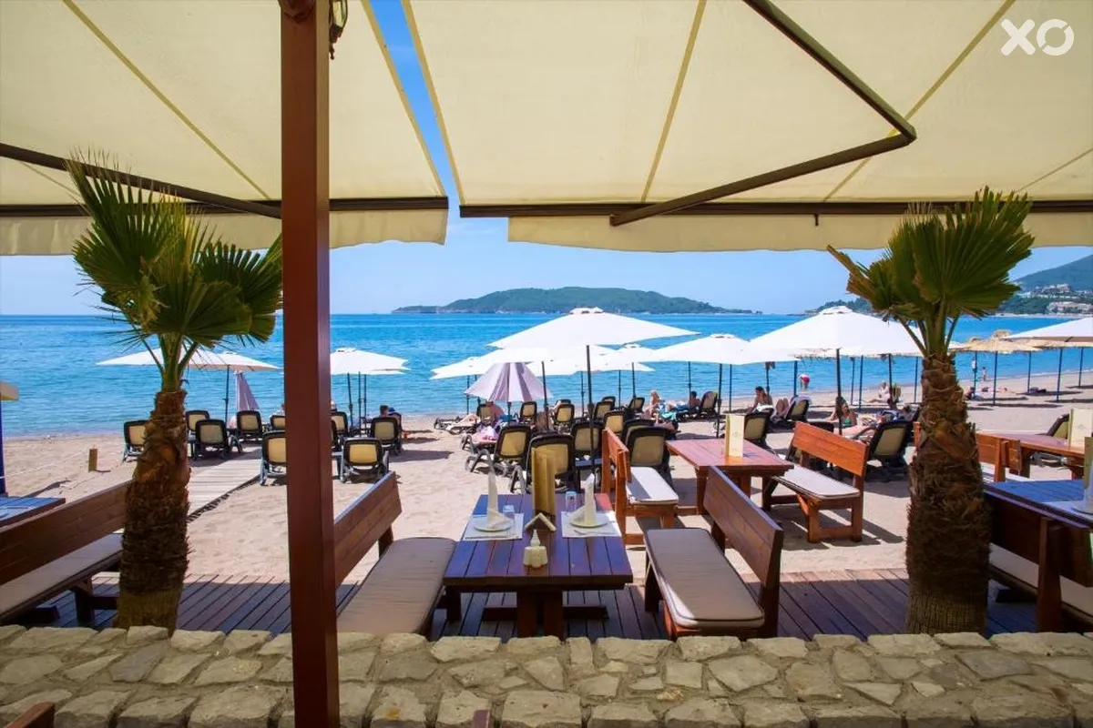 Aleksandar Hotel