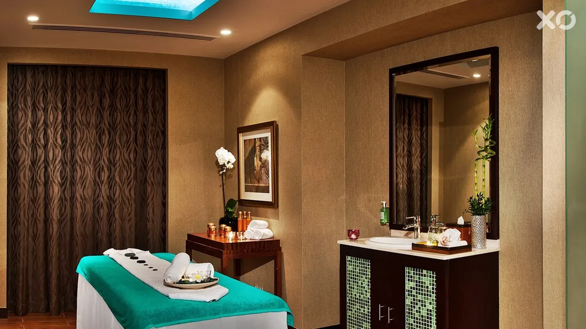 Carlton Downtown Hotel