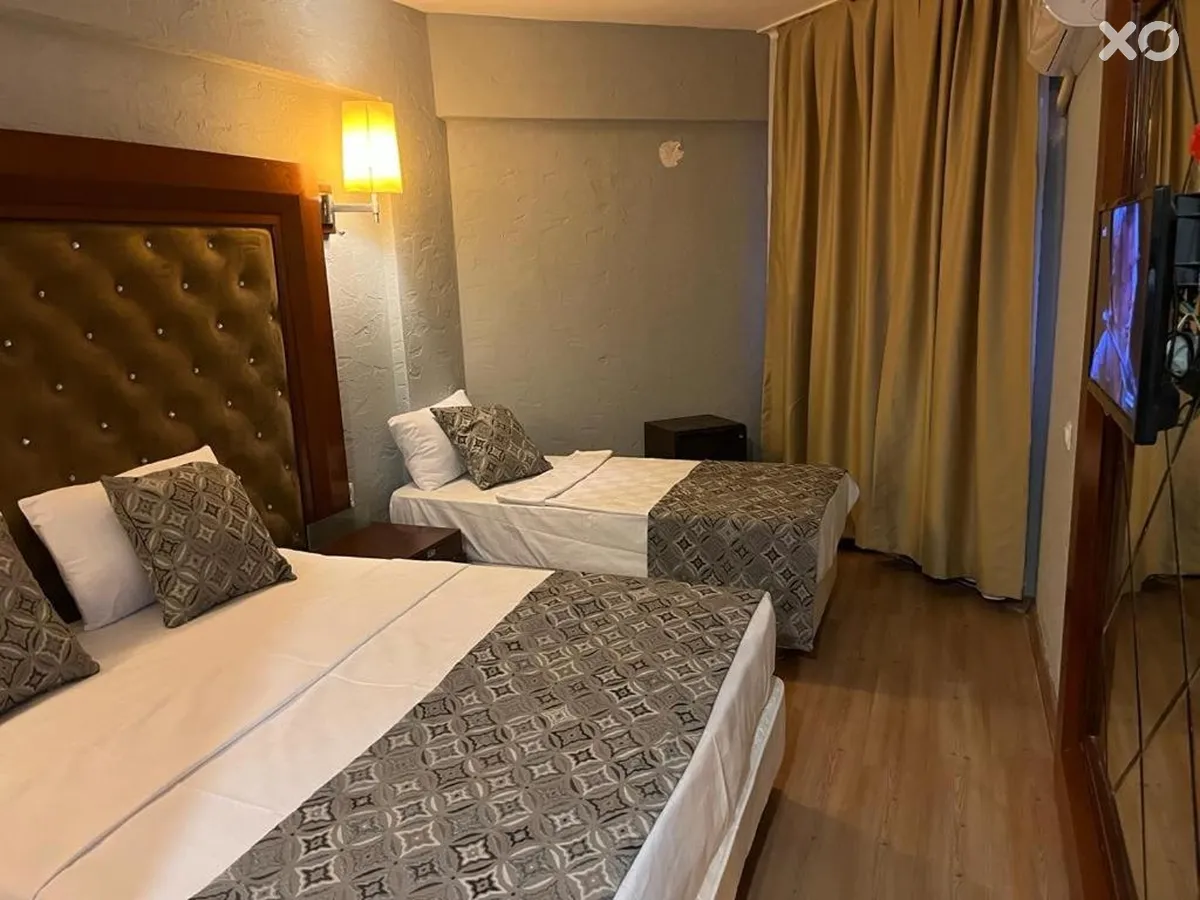 Dionisus Lara Hotel