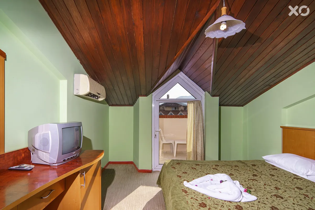 Larissa Inn Hotel
