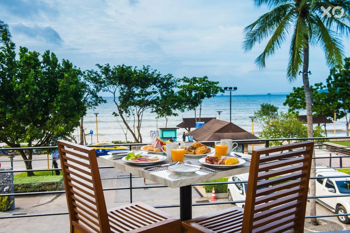 Holiday Ao Nang Beach Resort
