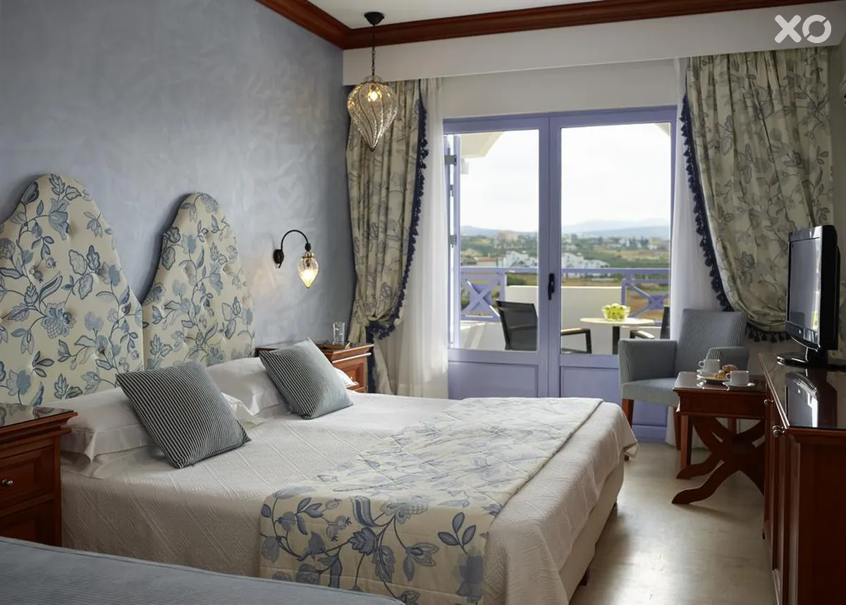 Serita Beach Hotel