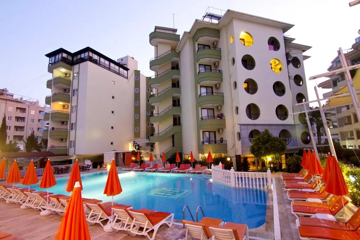 Kaila Krizantem Hotel