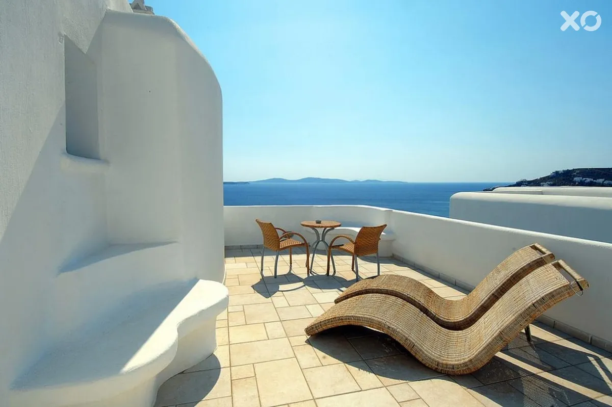 Saint John Hotel & Villas