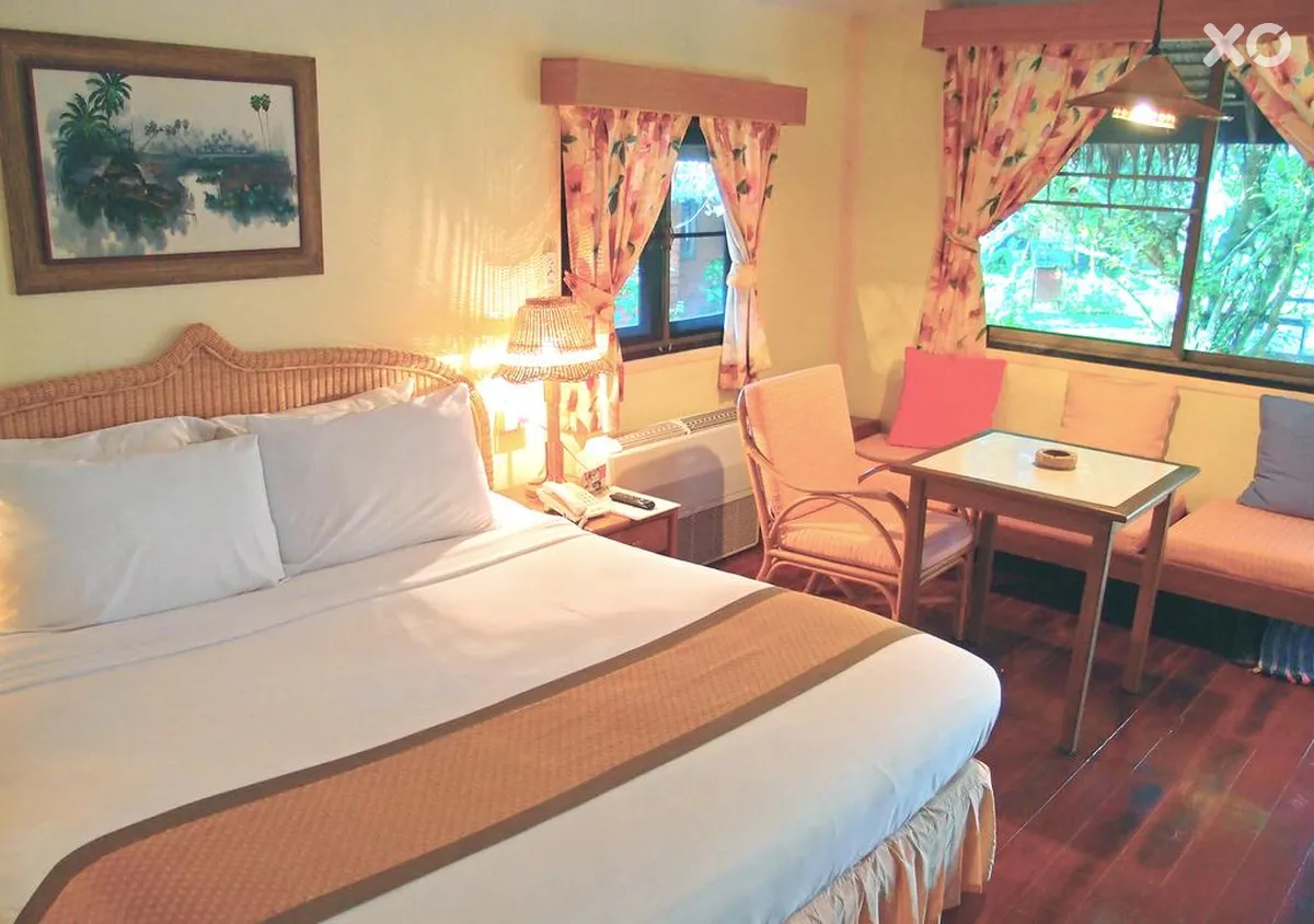 Sunset Village Beach Resort