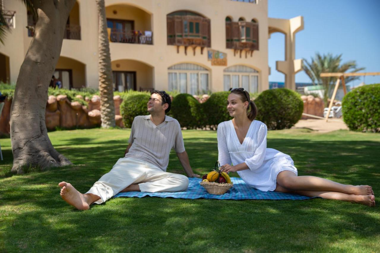 Sunny Days Mirette Family Apartments & Resort