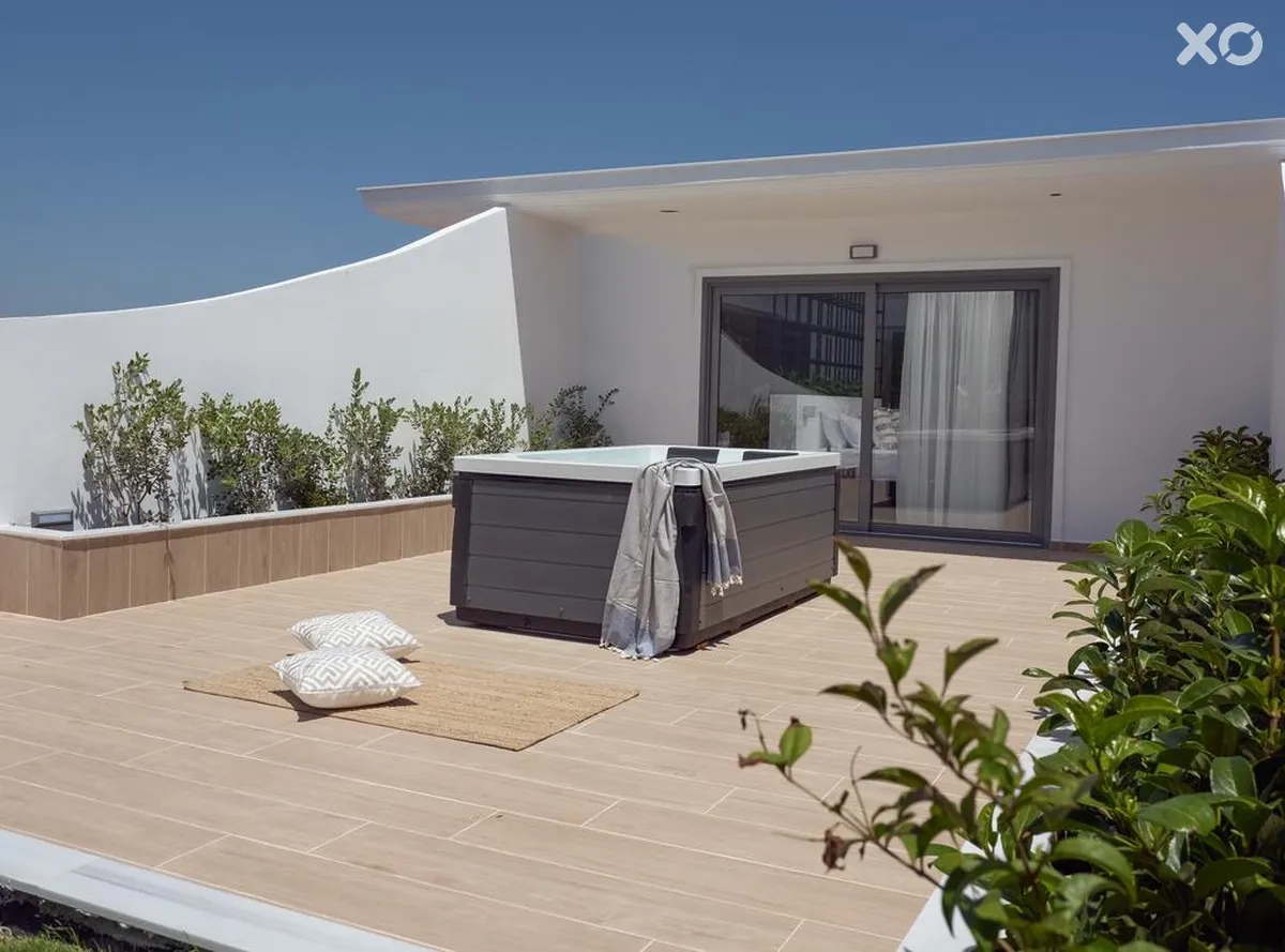 Letsos Hotel