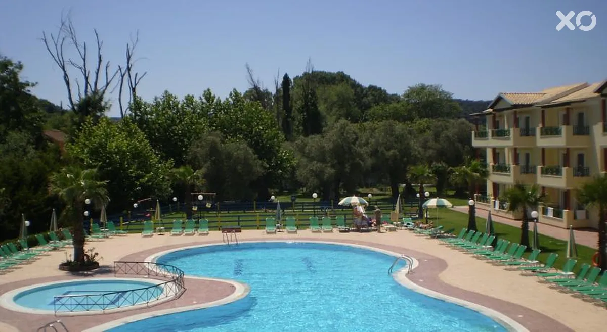 Damia Hotel