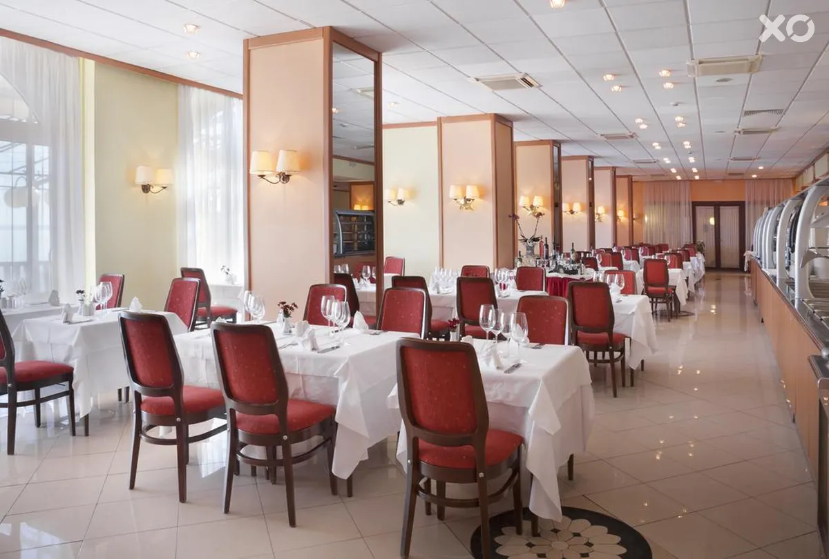 Kristal Hotel