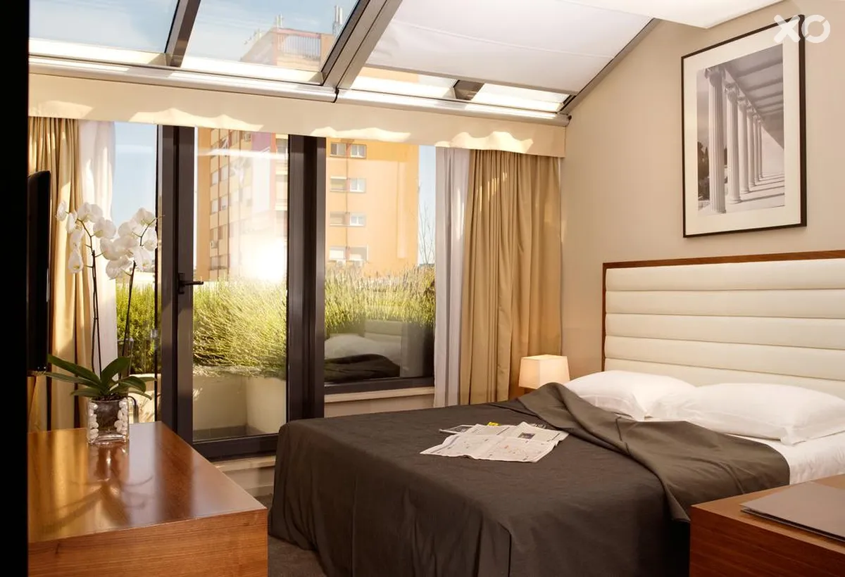 Atrium Hotel