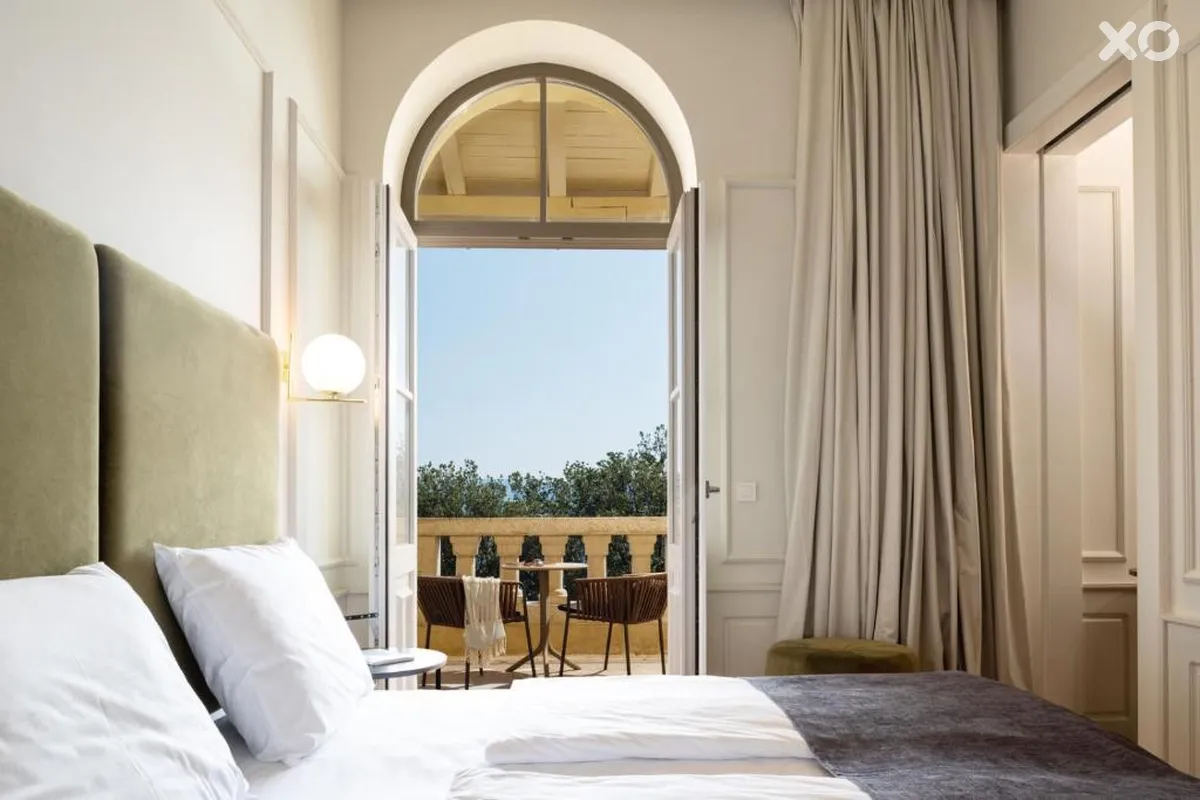 Lisanj Hotel