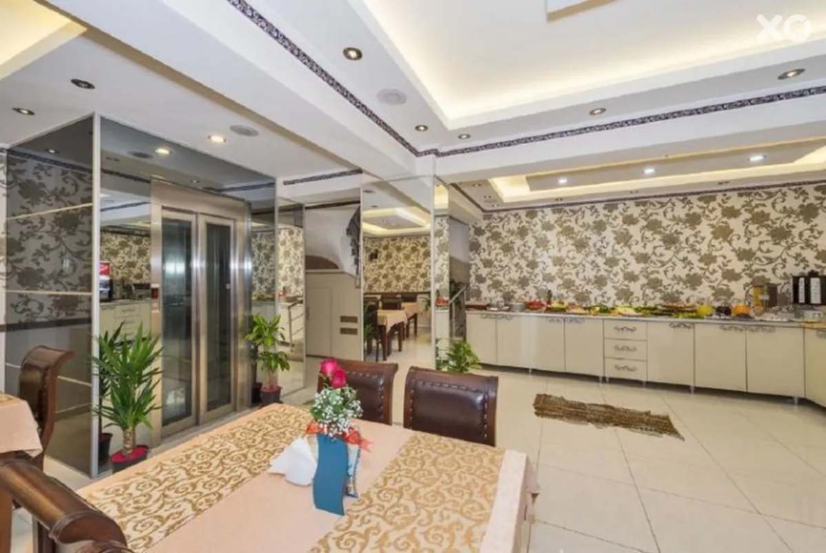 Raimond Hotel