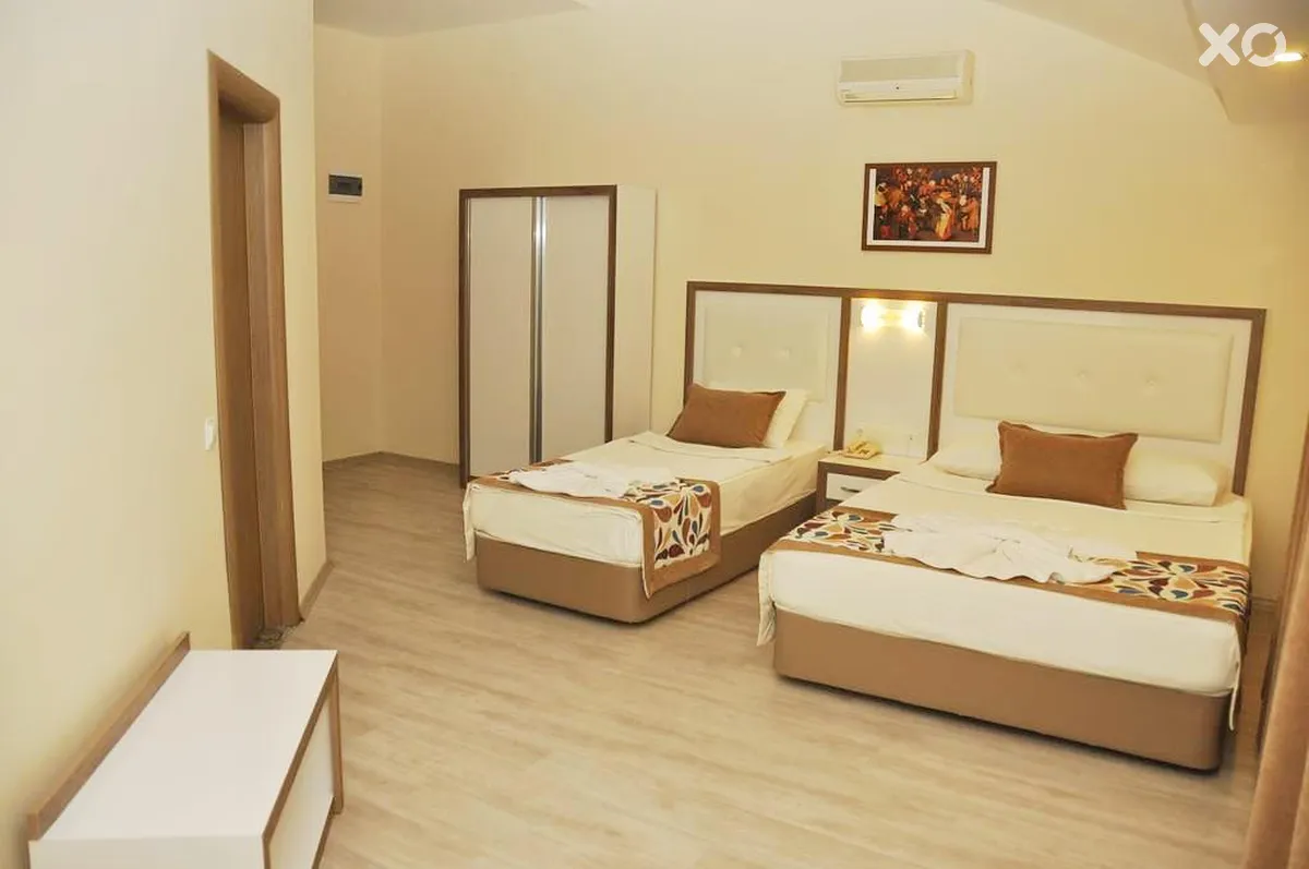 Acar Hotel
