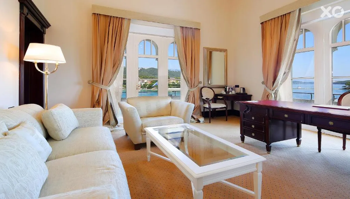 Arbiana Hotel
