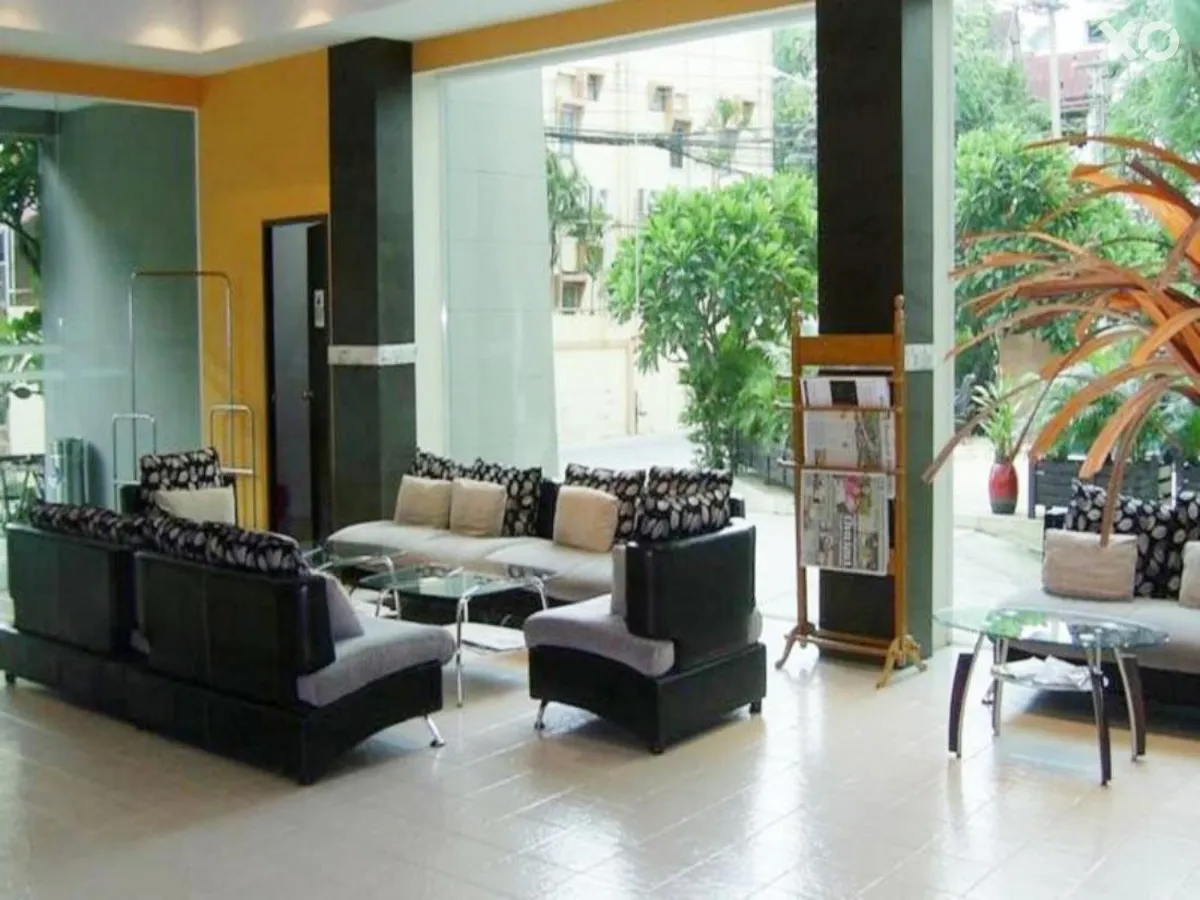 Crown Pattaya Beach Hotel