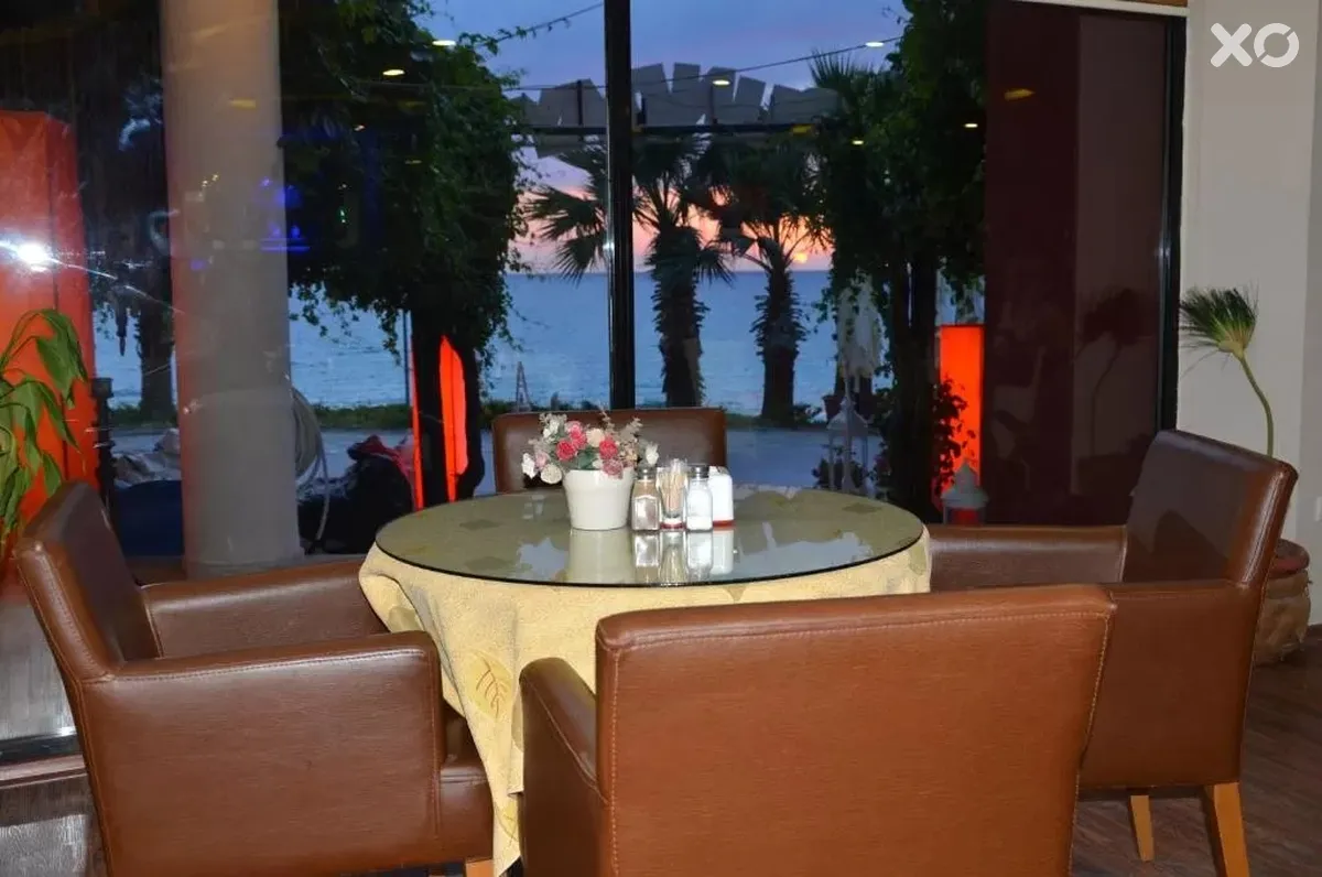 Sunday Beach Hotel